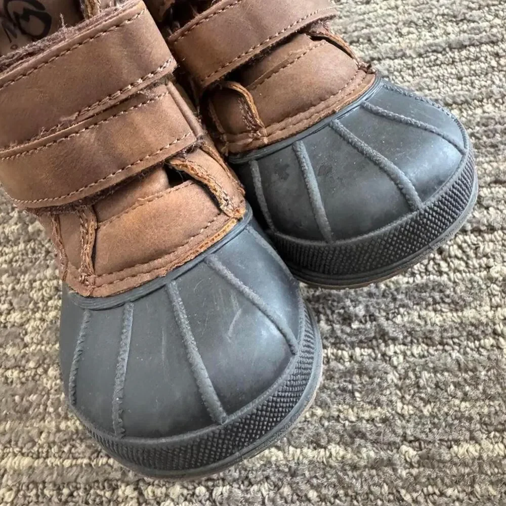 Toddler Duck boots, Magellan Waterproof Outdoor Brown Boots Size 6